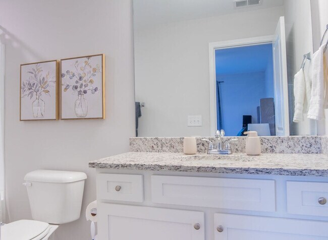 Building Photo - 751 Jacobs Millpond Rd