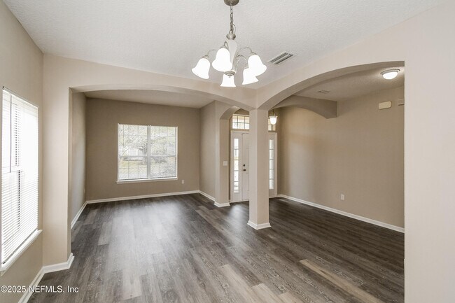 Building Photo - 9370 Jayhawk Ln