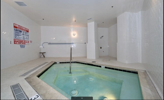 Hot Tub - 702 Ash St