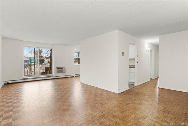 Building Photo - 27 Northill St
