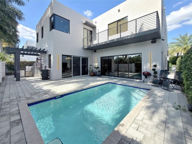 Building Photo - 10098 NW 74th Terrace