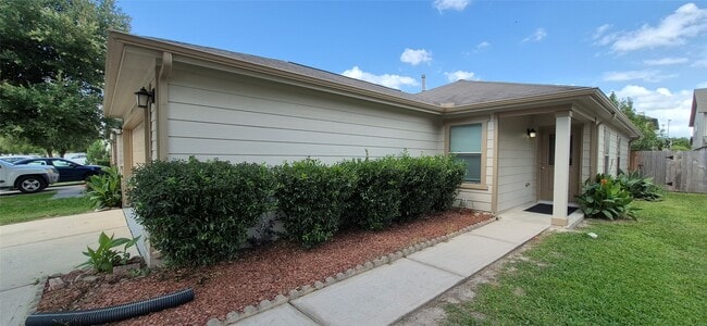Building Photo - 12014 Chelsea Elm Ct