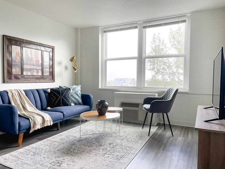 Building Photo - 2515 Burnet Ave