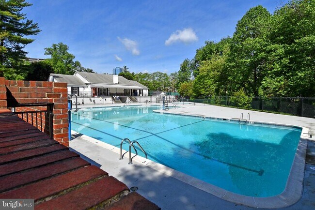 Building Photo - 7721 Tremayne Pl