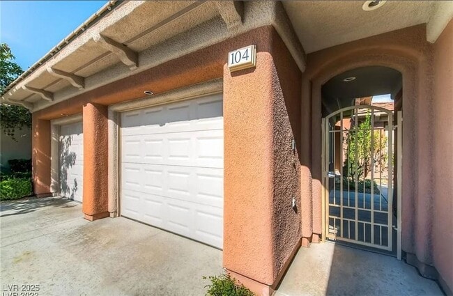 Building Photo - 104 Emerald Dunes Cir