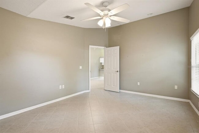 Building Photo - 406 S Bayview Blvd