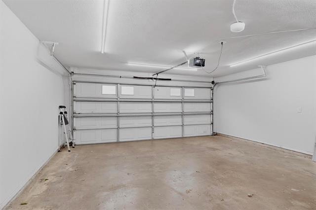 Building Photo - 5015 Thunder Rd
