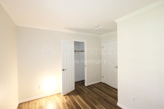 Building Photo - 9713 Pampas Dr