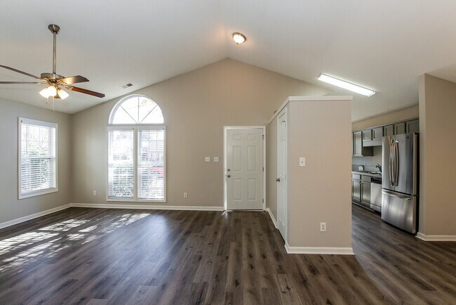 Building Photo - 9033 Shenington Pl