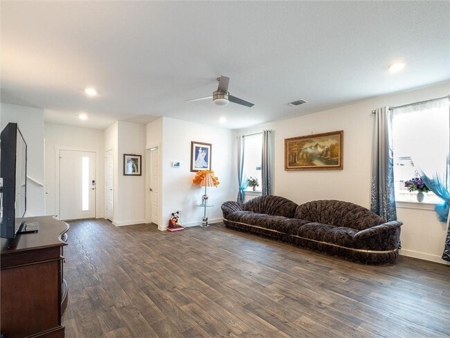 Building Photo - 14020 Neskar Dr