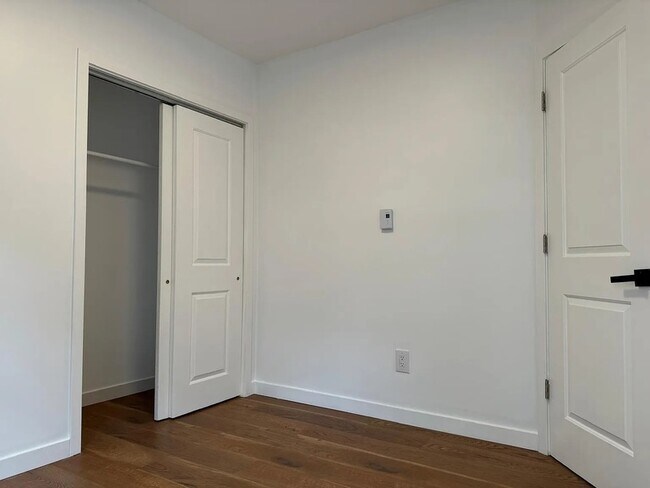 Building Photo - 6223 Wayne Ave