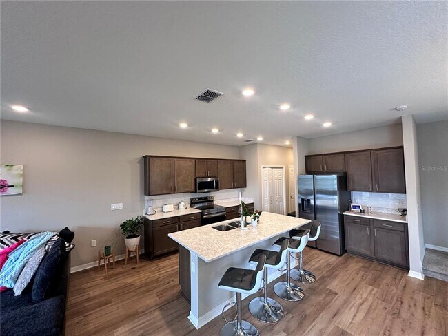 Building Photo - 420 Huckleberry Blossom Dr