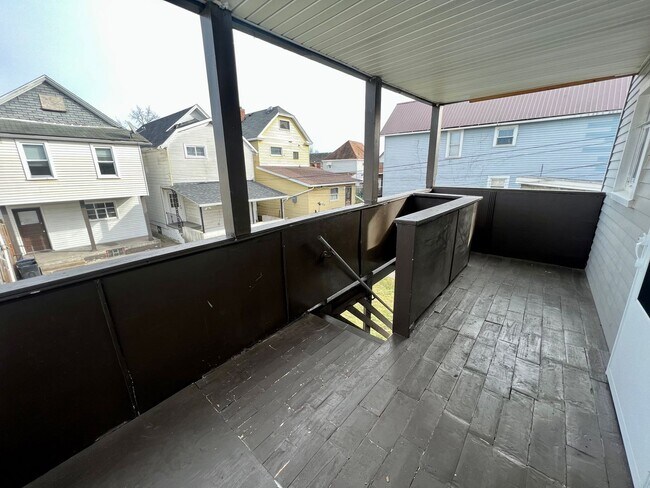 Building Photo - 1613 Fourth Avenue (Full Service)