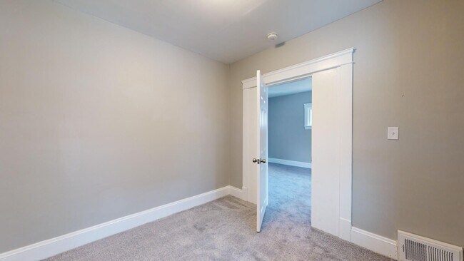 Building Photo - 3465 W 56th St