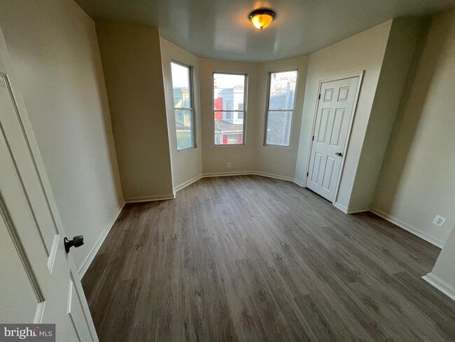 Building Photo - 258 S Cecil St