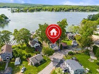 Building Photo - 15 Hawthorne Rd