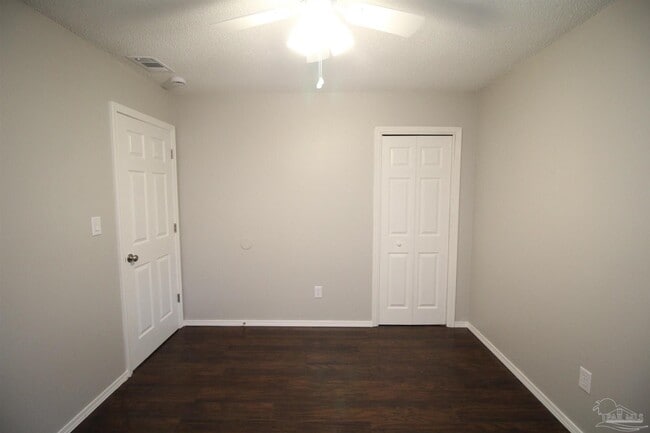 Building Photo - 6810 Tiki Ln