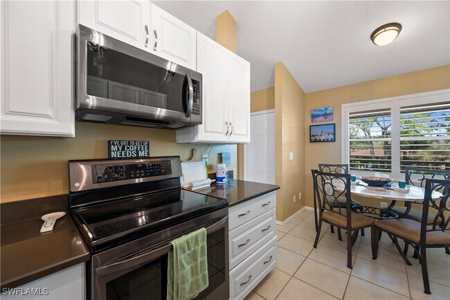 Building Photo - 174 Pebble Shores Dr