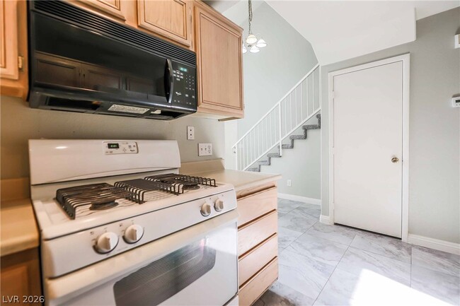 Building Photo - 5779 Ritter Ln