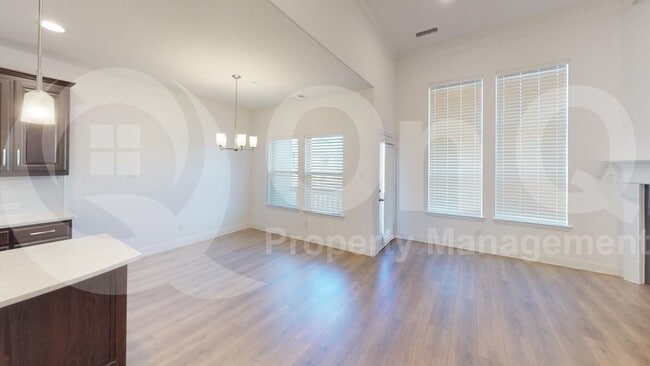 Building Photo - 2232 Southwick Dr
