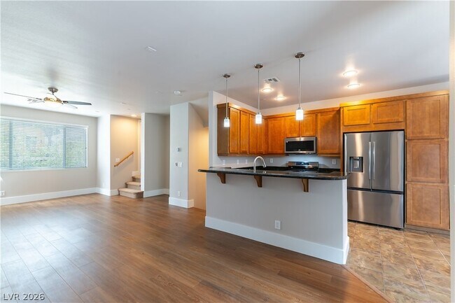 Building Photo - 9050 W Tropicana Ave