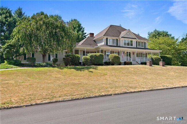Building Photo - 8 Genesee Ln