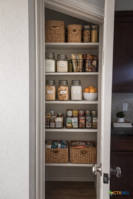 Building Photo - 2308 Isabelle Dr