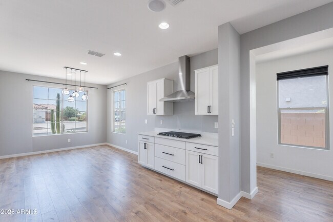 Building Photo - 9570 W Whispering Wind Dr