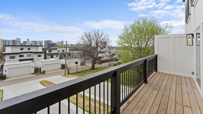 Building Photo - Nashville. Spotless & never been lived in 4BR/4.5BA home + separate office