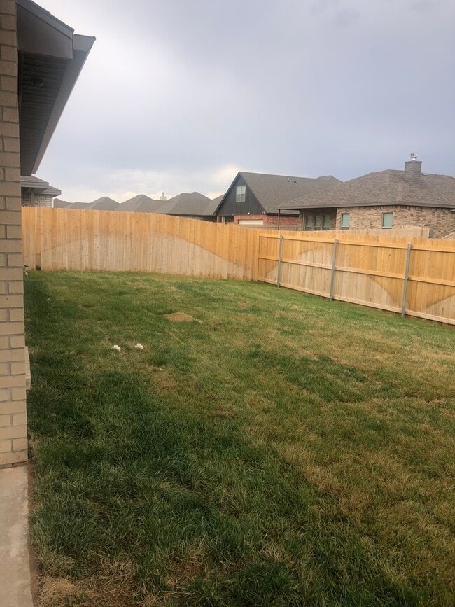 Building Photo - Brand New Home in Hertiage Hills 3/2/2