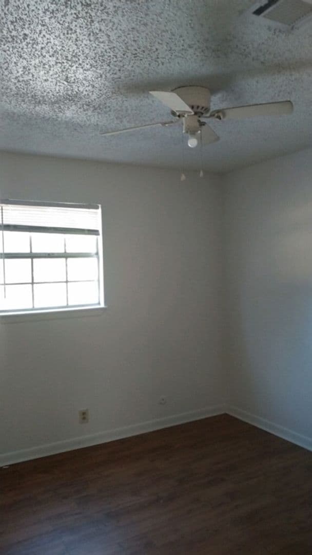 Building Photo - Monthly Paid Rent