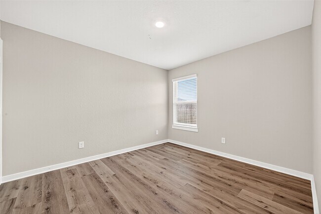 Building Photo - 3919 Sparkman Ln