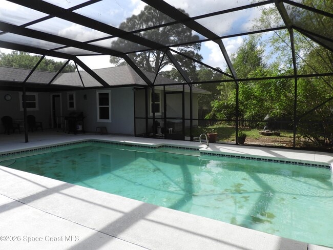 Building Photo - 1220 Snowbird Ave NW