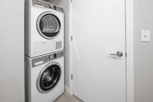 Interior Photo - Rose City Flats