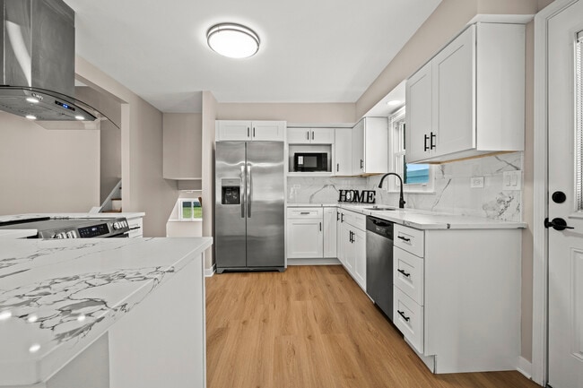 Building Photo - 1813 W Pheasant Trail