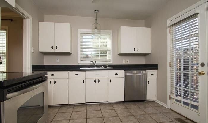 Building Photo - 1016 Edgewood Blvd