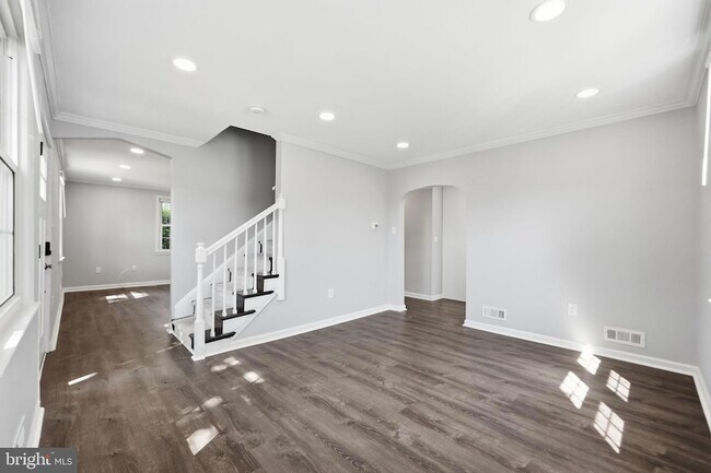 Building Photo - 176 Carroll Rd