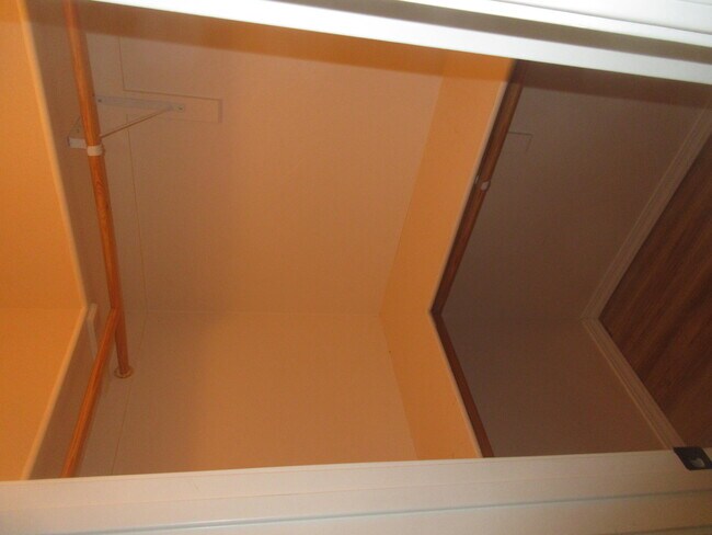 Building Photo - 8201 Grape View Ct NE