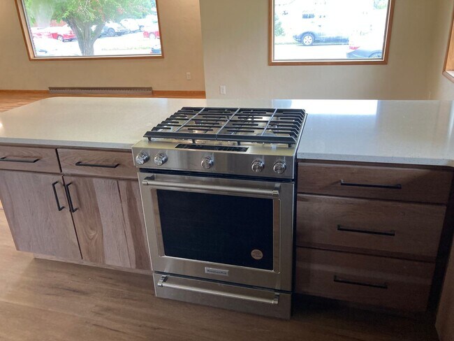 Building Photo - STATUS: HOLD- |R274B| $2295