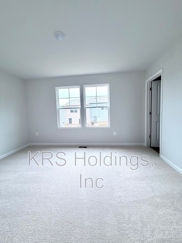 Building Photo - 315 Oldfield Dr