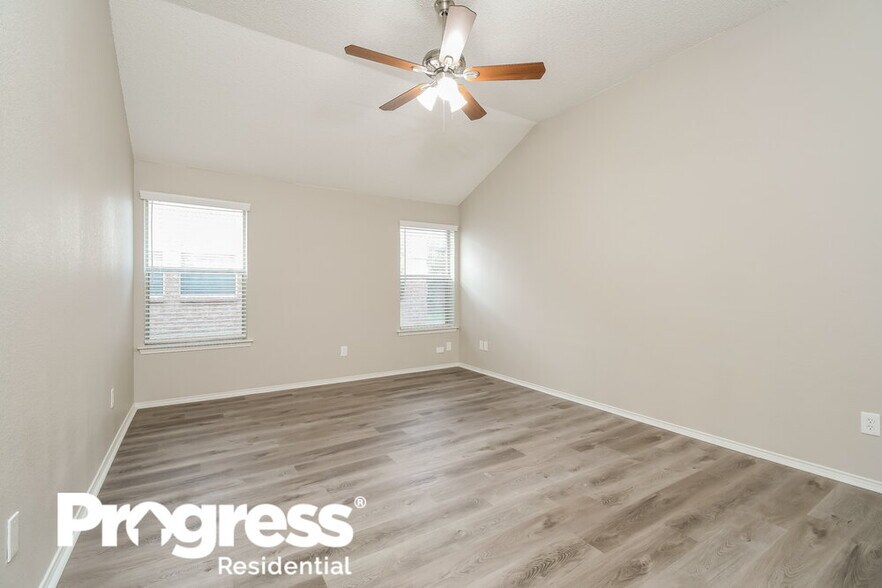 Building Photo - 2412 Ensenada Ln