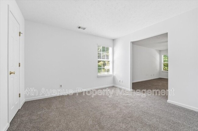 Building Photo - 407 Crested View Dr