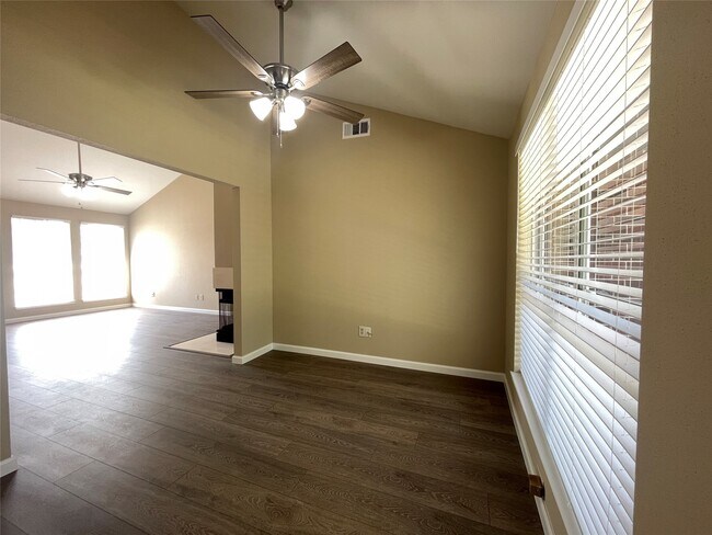 Building Photo - 3611 Shadow Trail