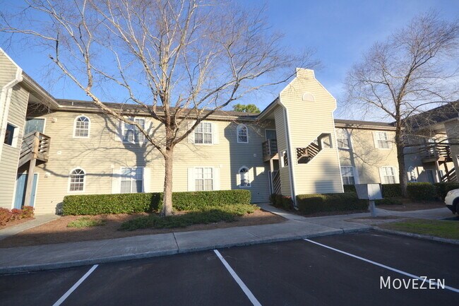Building Photo - 729 Bragg Dr