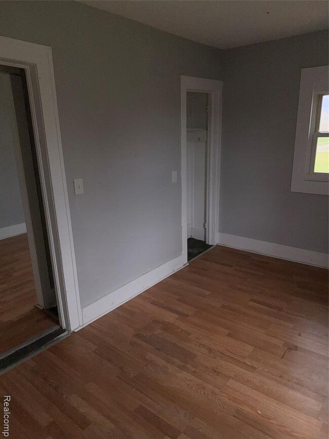 Building Photo - 2174 Springle St