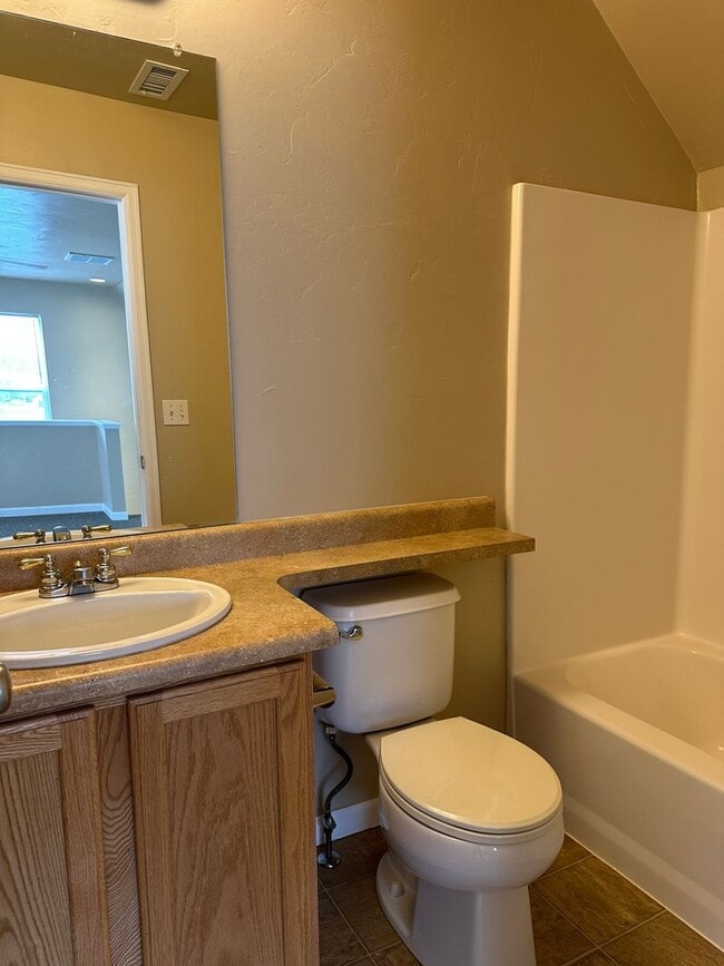 Building Photo - 4255 Fanning Pl