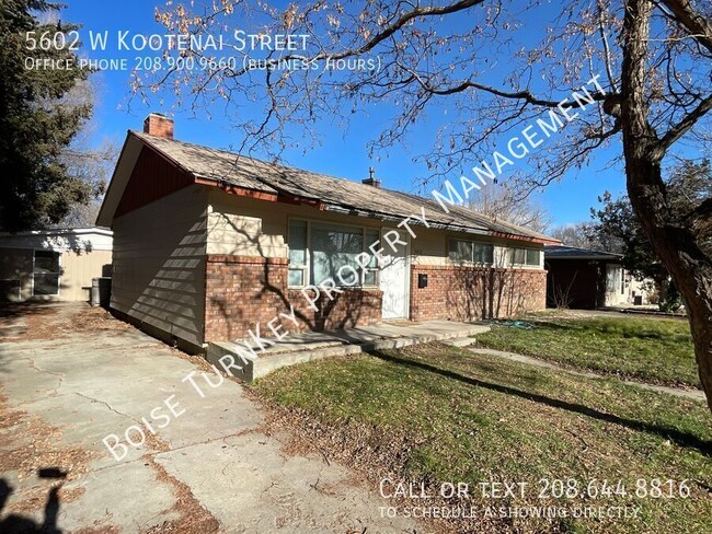 Primary Photo - Newly Remodeled 3 Bedroom near Overland Rd...