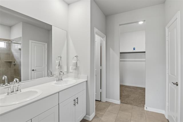 Building Photo - 2275 Clf Spgs Dr