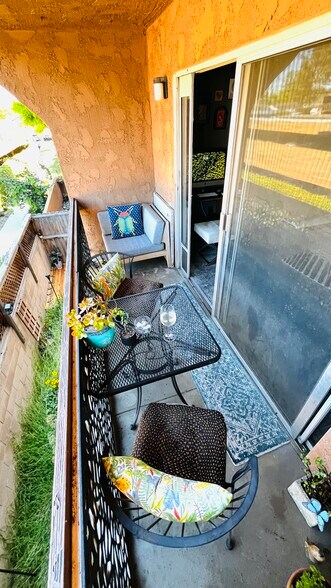 Balcony - 6600 Warner Ave