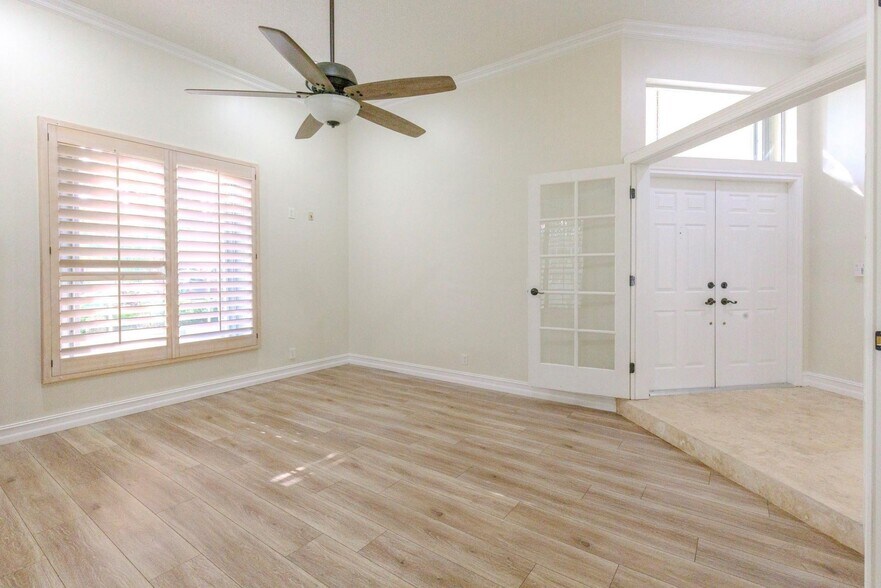 Building Photo - 4082 Trenton Ave
